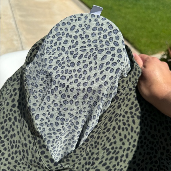 Nine West Dress Green Leopard Print 100% Polyester Button Front - Picture 7 of 8